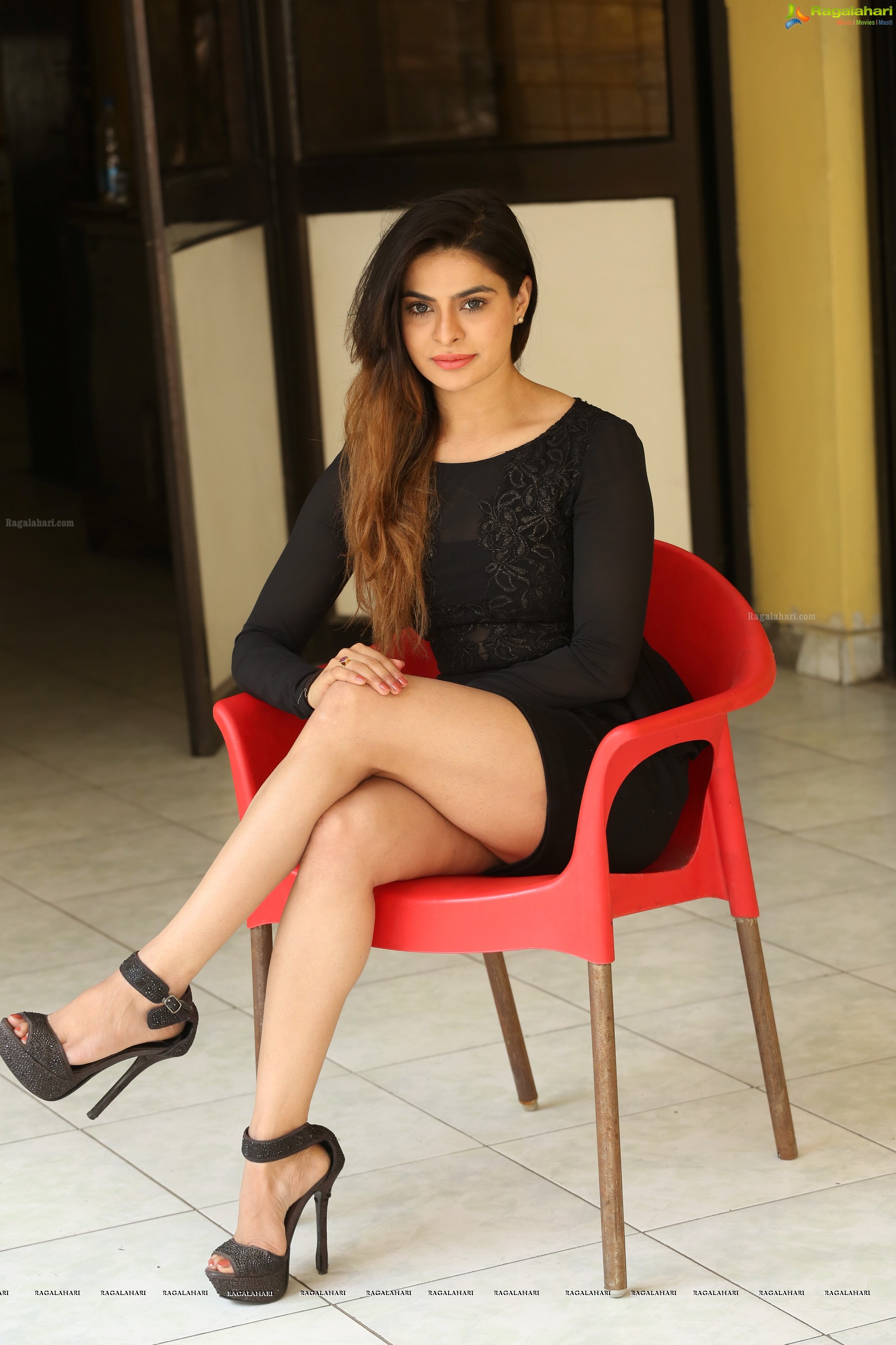 Anitha Raghav at Saradhi Movie Press Meet - HD Gallery