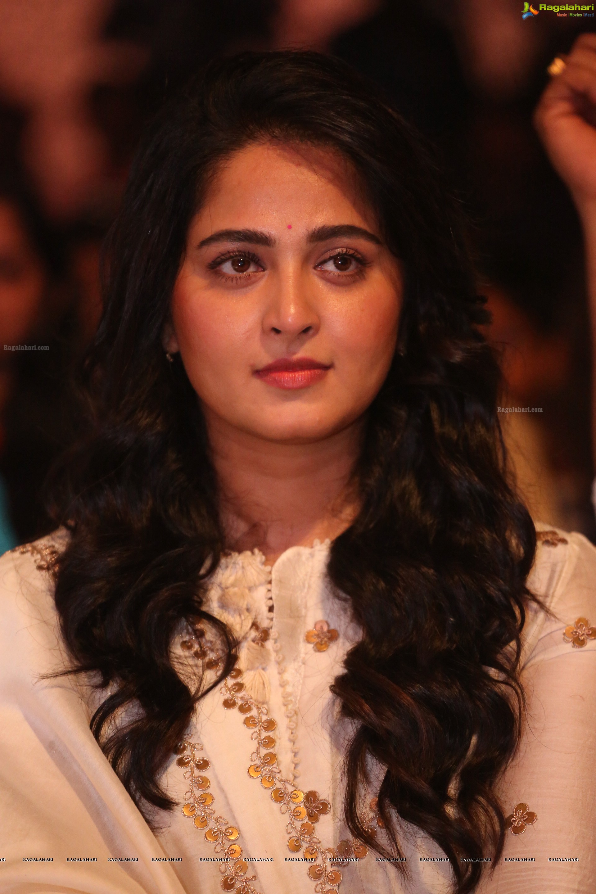 Anushka Shetty at Bhaagamathie Pre-Release Event (High Definition)