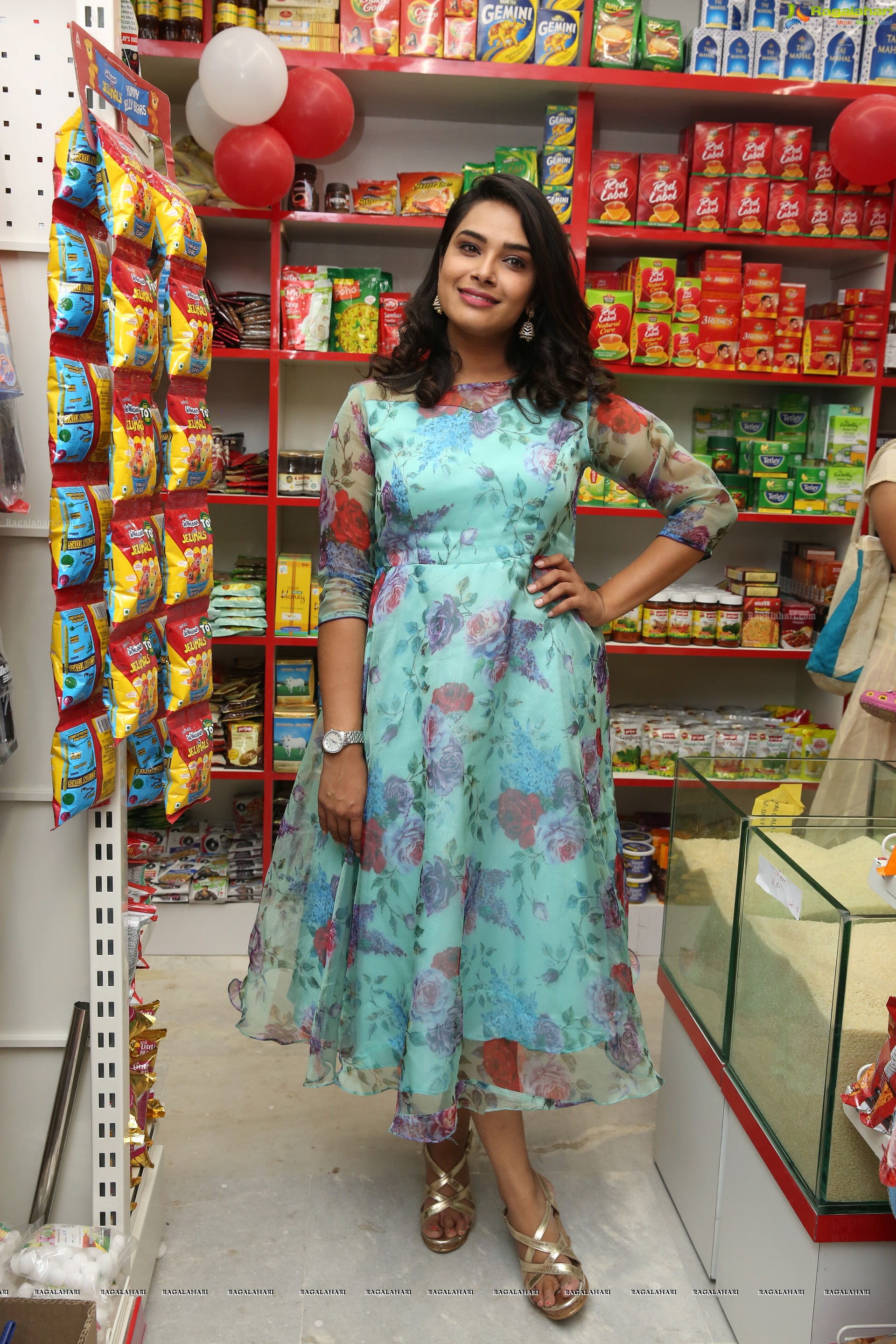 Hari Teja at Chervi Super Stores (High Definition)
