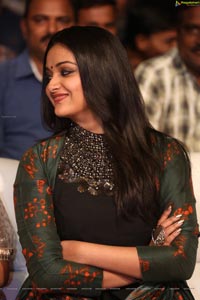 Thaanaa Serndha Koottam Actress Keerthy Suresh Photos