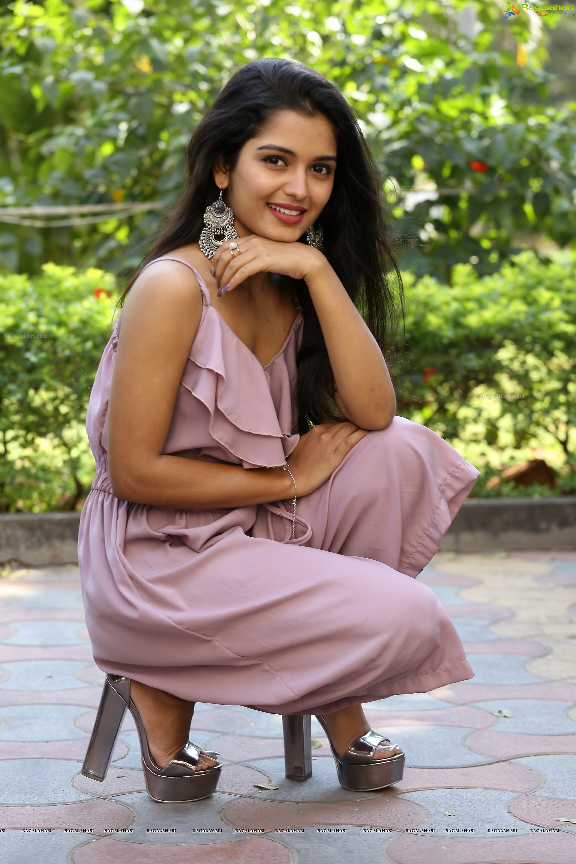 Priyanka Jain at Chalte Chalte Teaser Launch (High Definition)