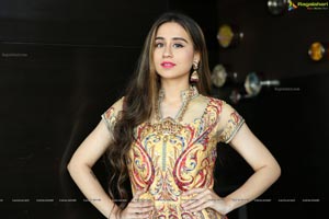 Simrath Juneja at Diva Galleria Jewellery Fashion Show