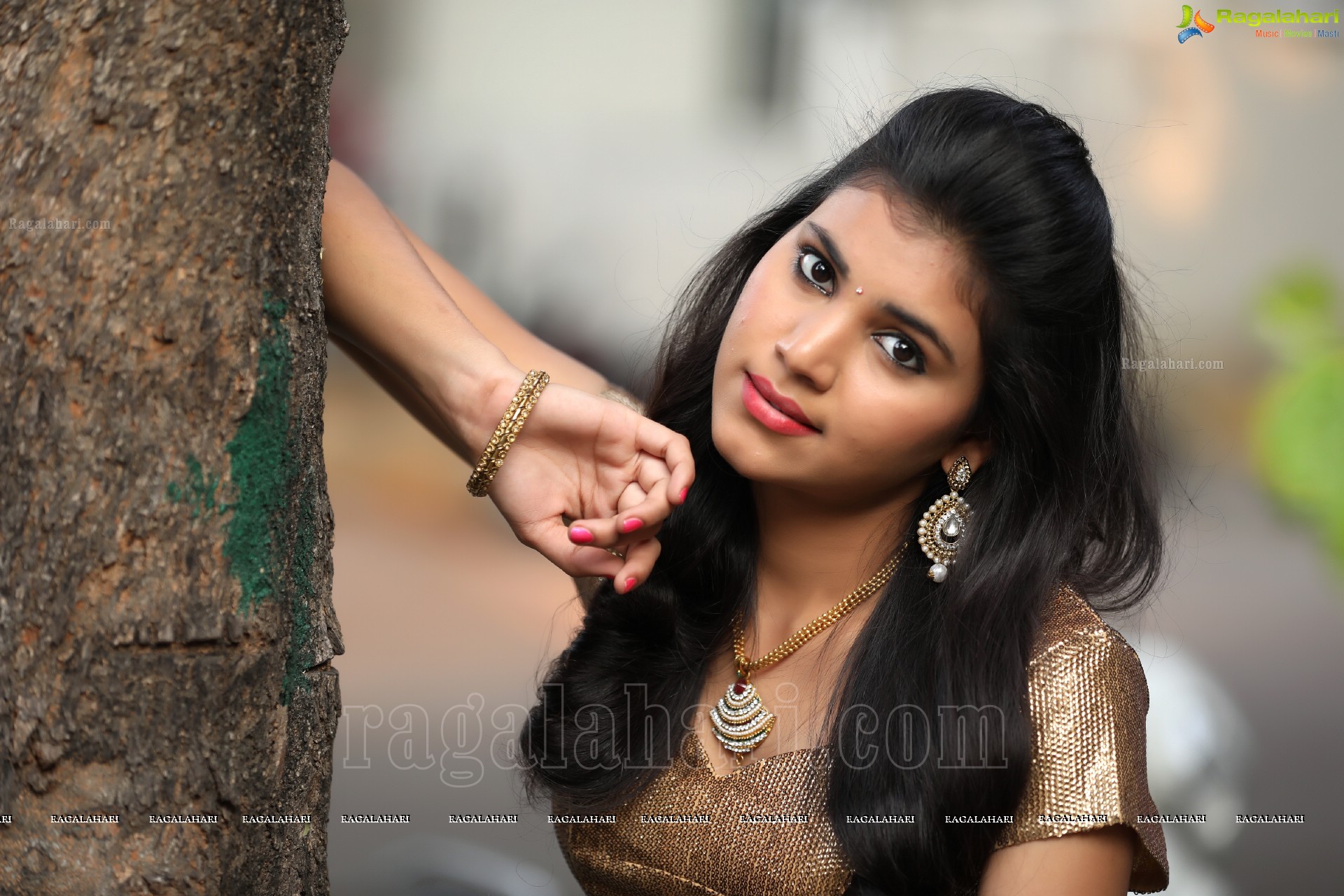 Mounika (Exclusive) (High Definition)