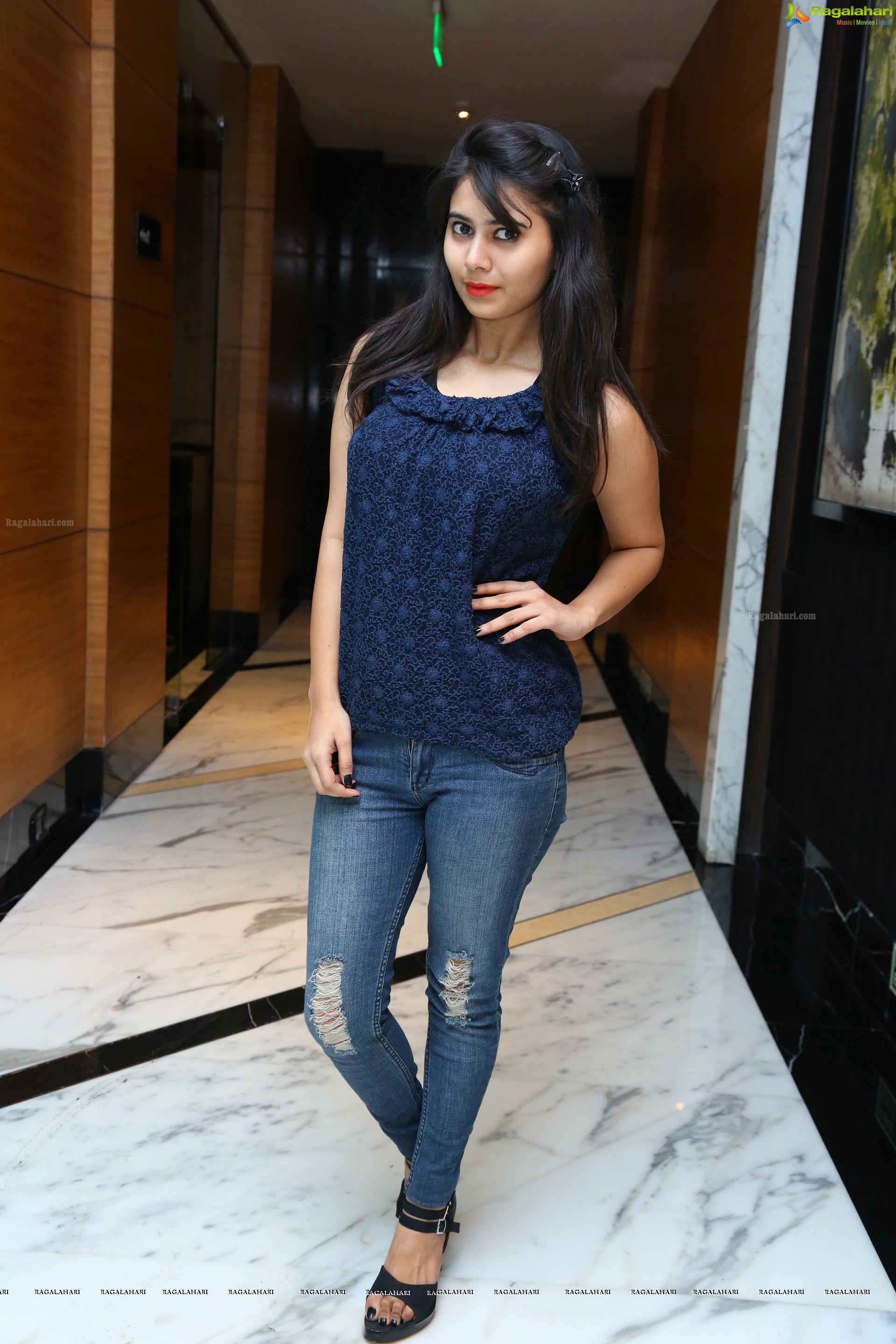 Shradda Sharma at Fashion Festa Auditions (Posters)