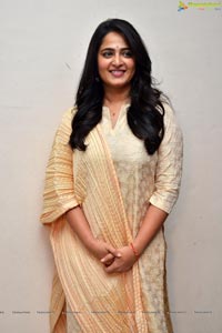 Anushka shetty at Bhaagamathie Success Meet