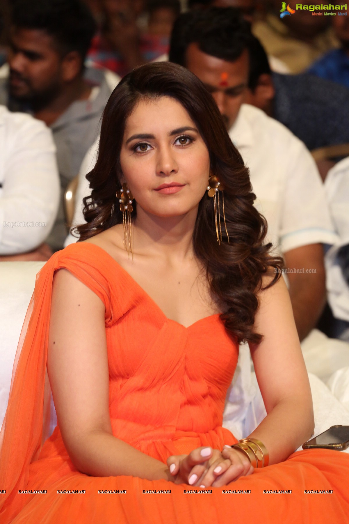 Raashi Khanna at Tholi Prema Audio Release