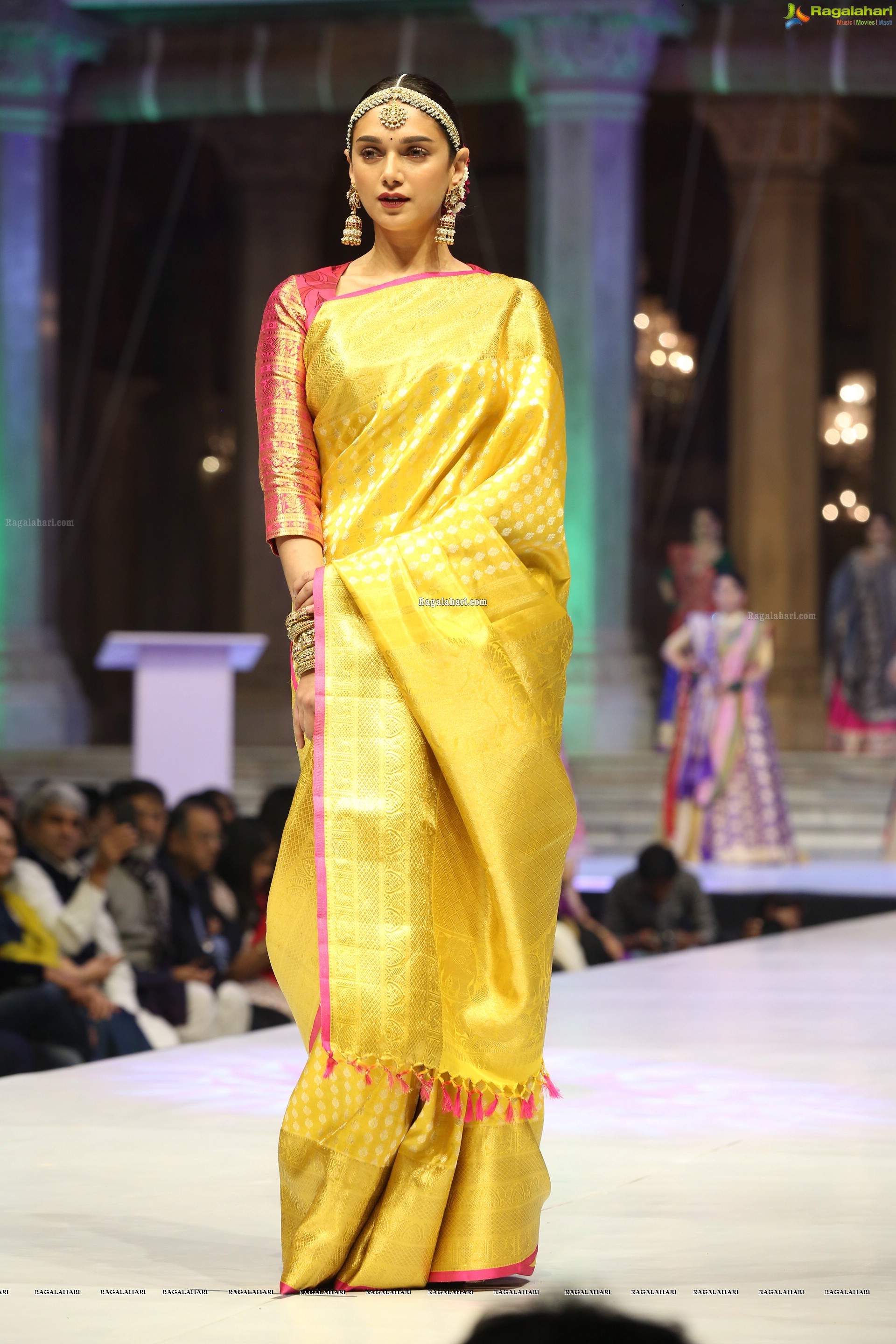 Aditi Rao Hydari @ Sanskruti Club Fashion Show - HD Gallery