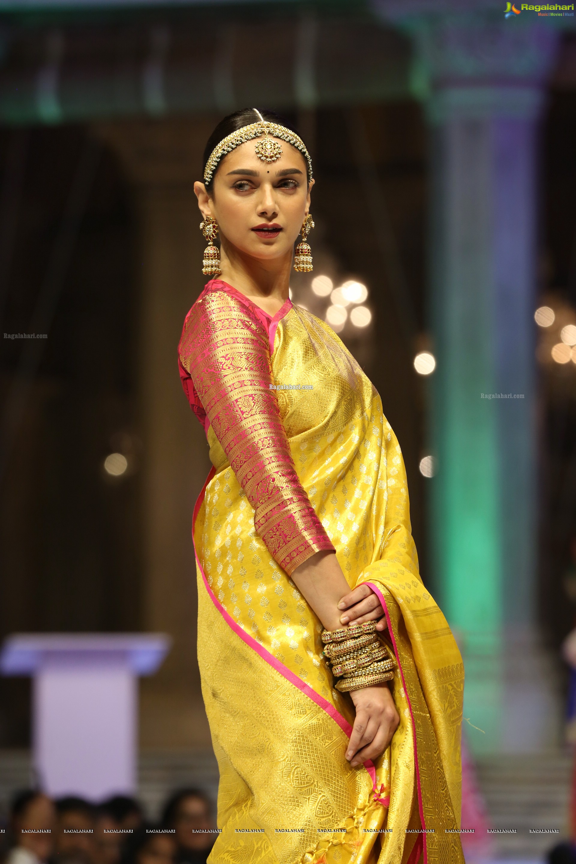 Aditi Rao Hydari @ Sanskruti Club Fashion Show - HD Gallery