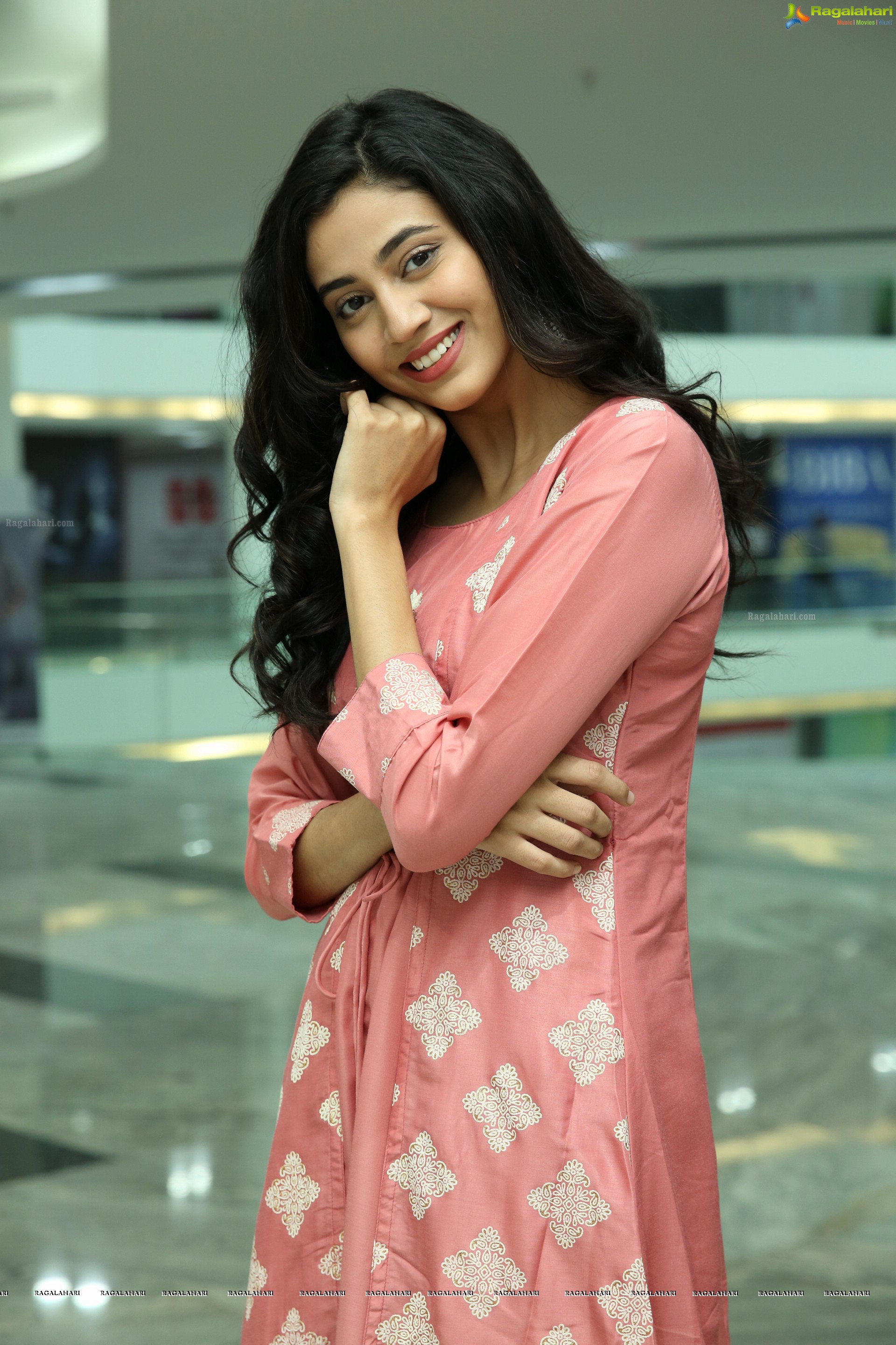 Andleeb Zaidi at Kaira Store Launch - HD Gallery