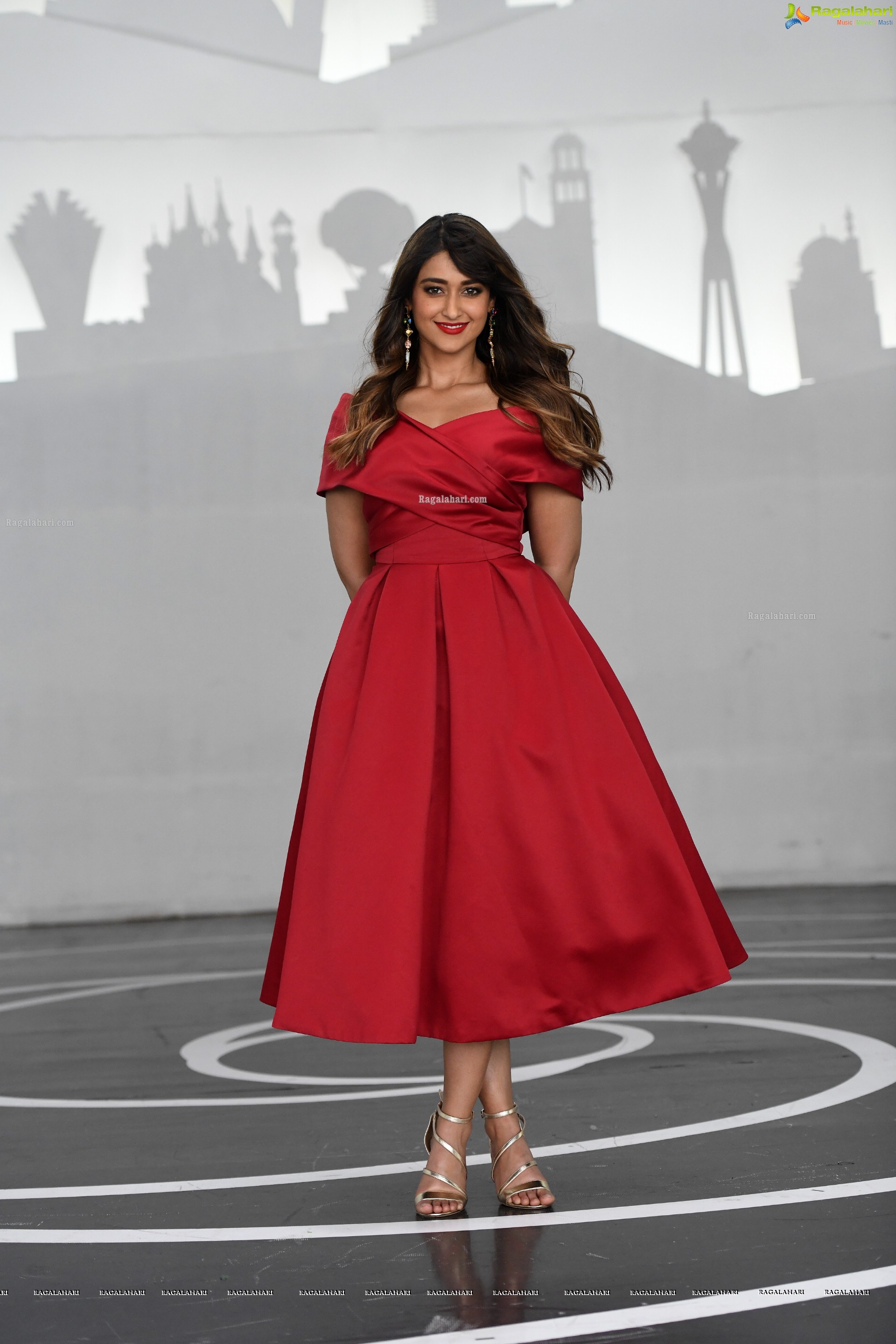 Ileana D’Cruz Stunning Stills From Amar Akbar Anthony - HD Exclusive Photos