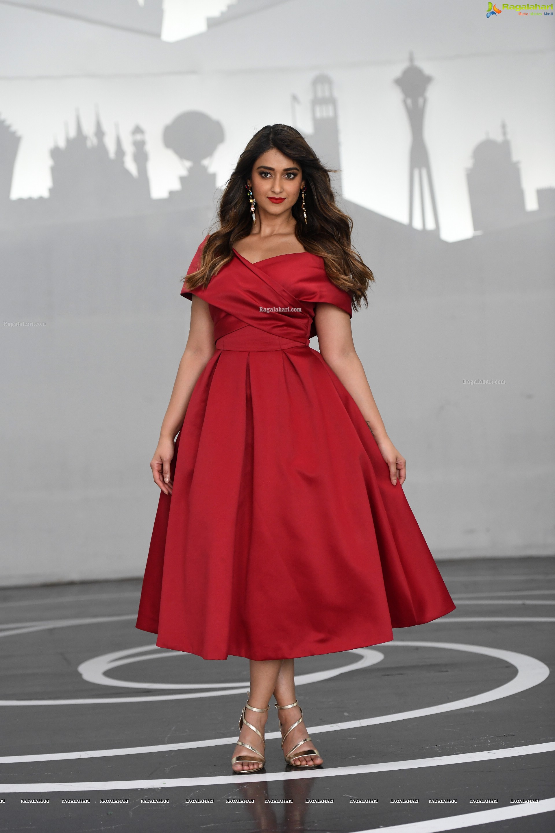 Ileana D’Cruz Stunning Stills From Amar Akbar Anthony - HD Exclusive Photos