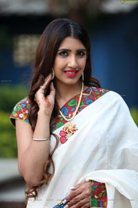 Komal Kalra