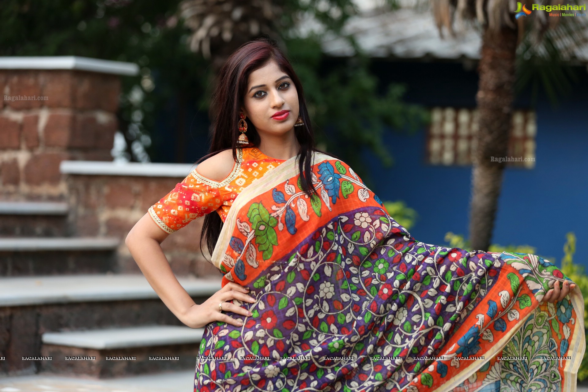 Naziya Khan @ Mini Fashion Show at Sapthparni - HD Gallery