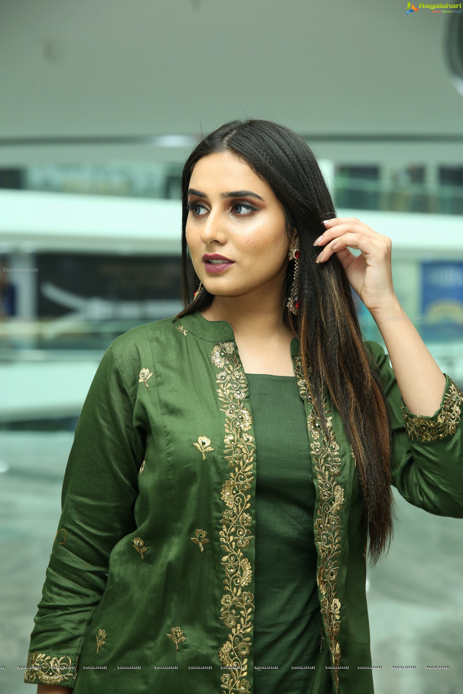 Nikitha Chaturvedi at Kaira Store Launch - HD Gallery