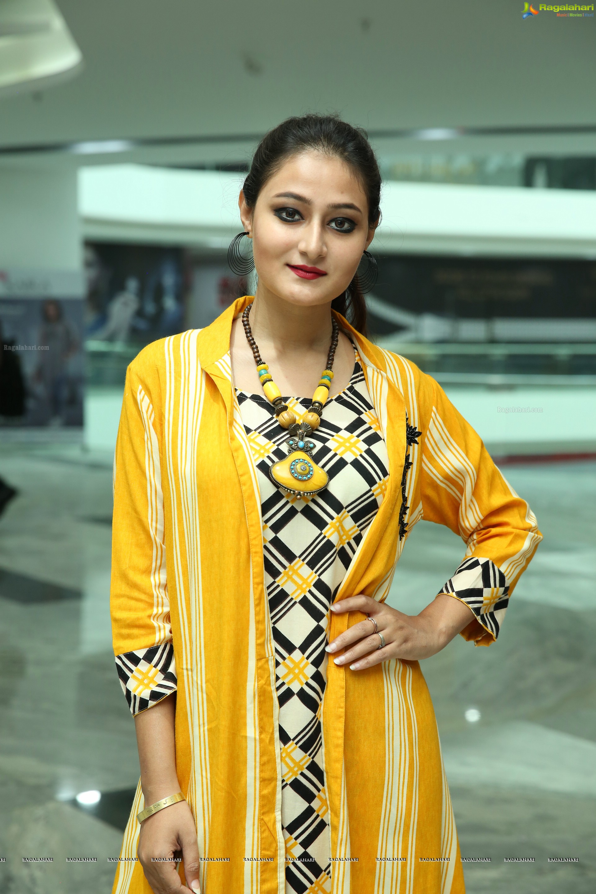 Nilofer Haidry @ at Kaira Store Launch - HD Gallery