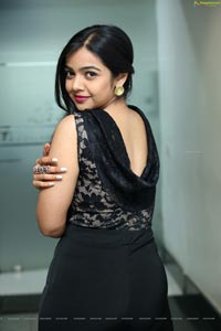  Nithya Shetty