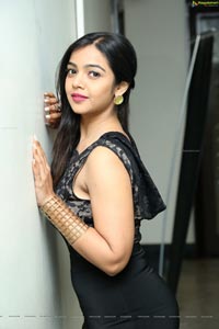  Nithya Shetty