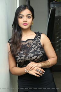  Nithya Shetty