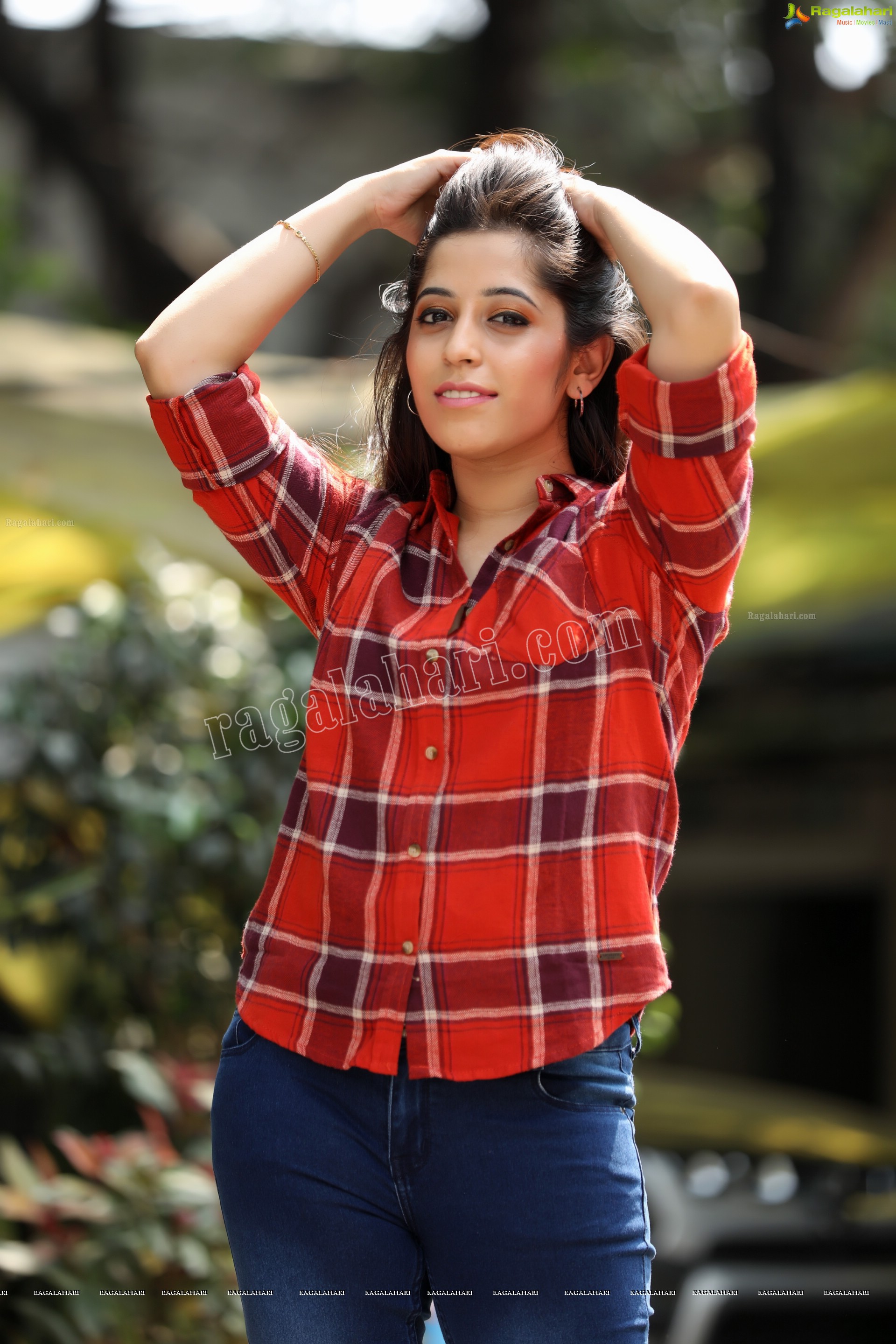 Naga Bhargavi (Exclusive Photo Shoot) (High Definition Photos)