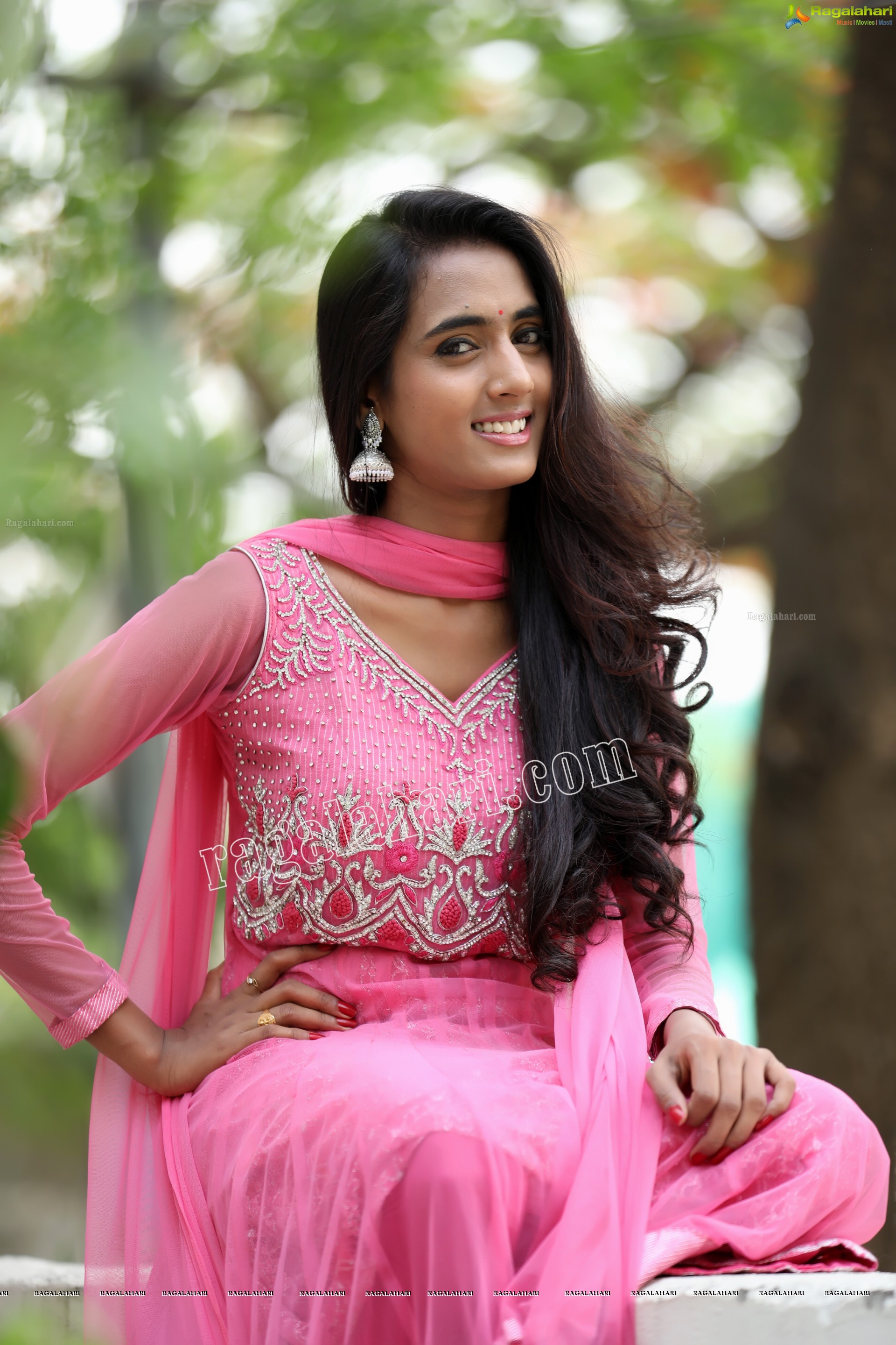 Bharathi Parlli (Exclusive Photo Shoot) (High Definition Photos)