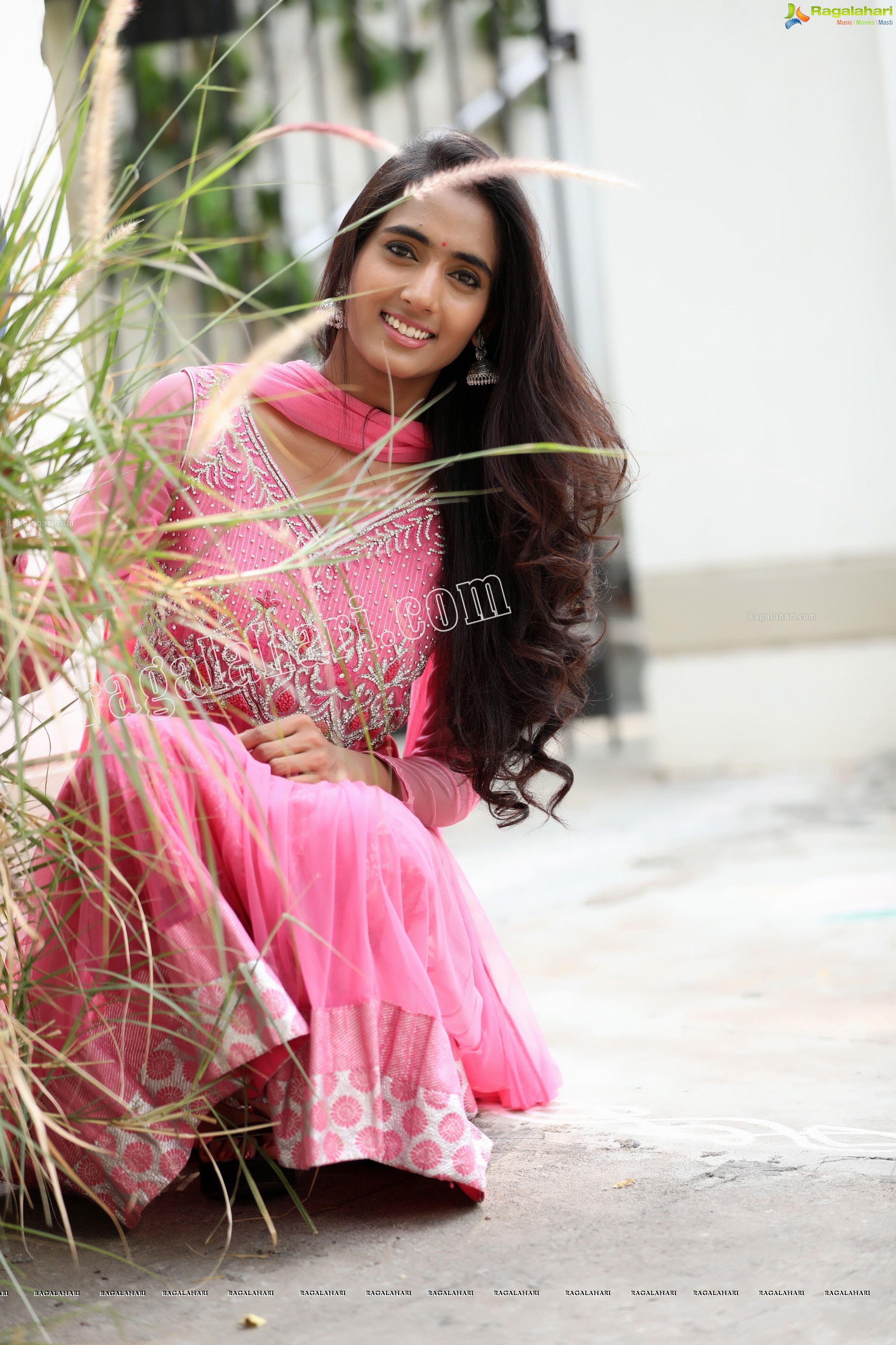 Bharathi Parlli (Exclusive Photo Shoot) (High Definition Photos)