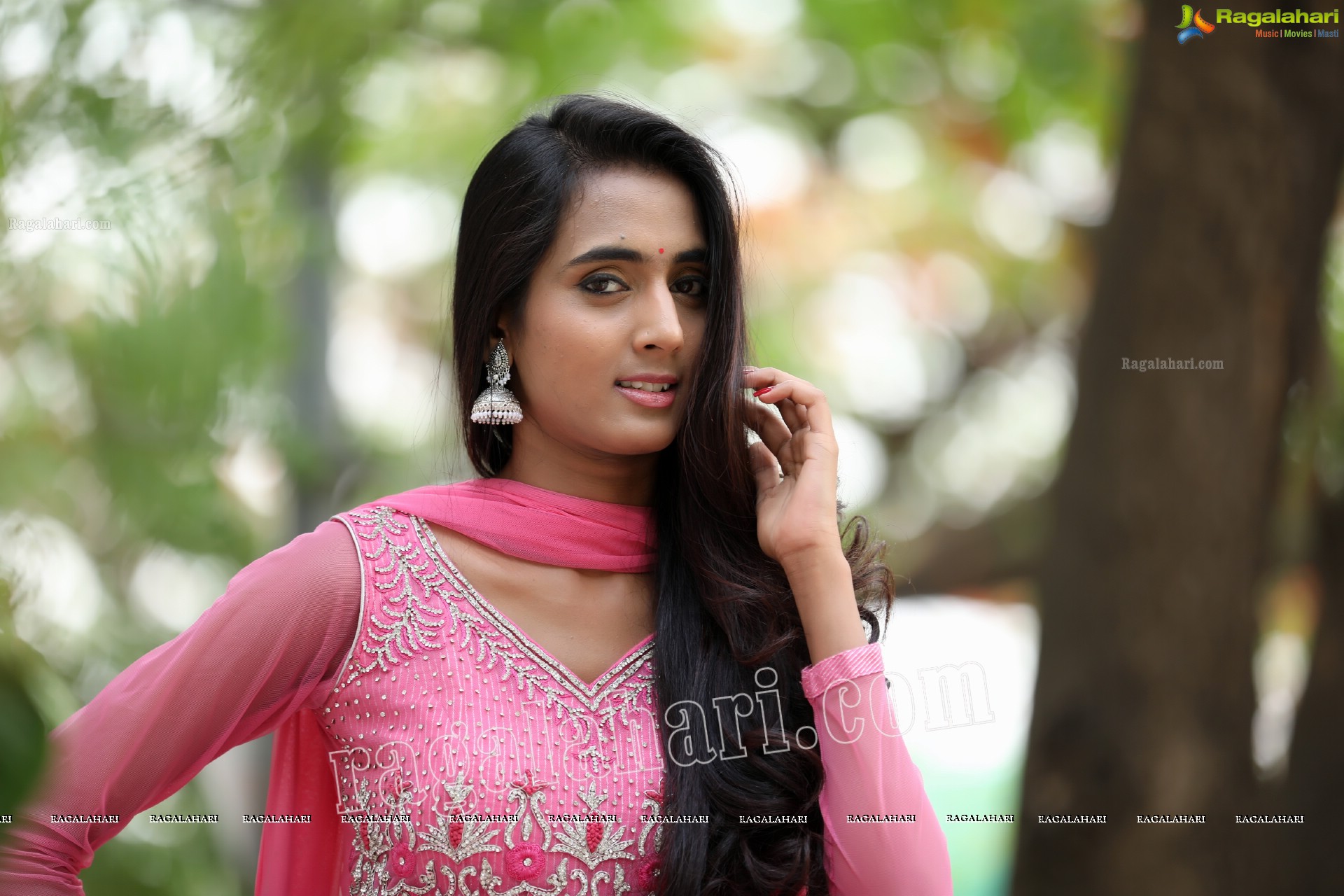 Bharathi Parlli (Exclusive Photo Shoot) (High Definition Photos)