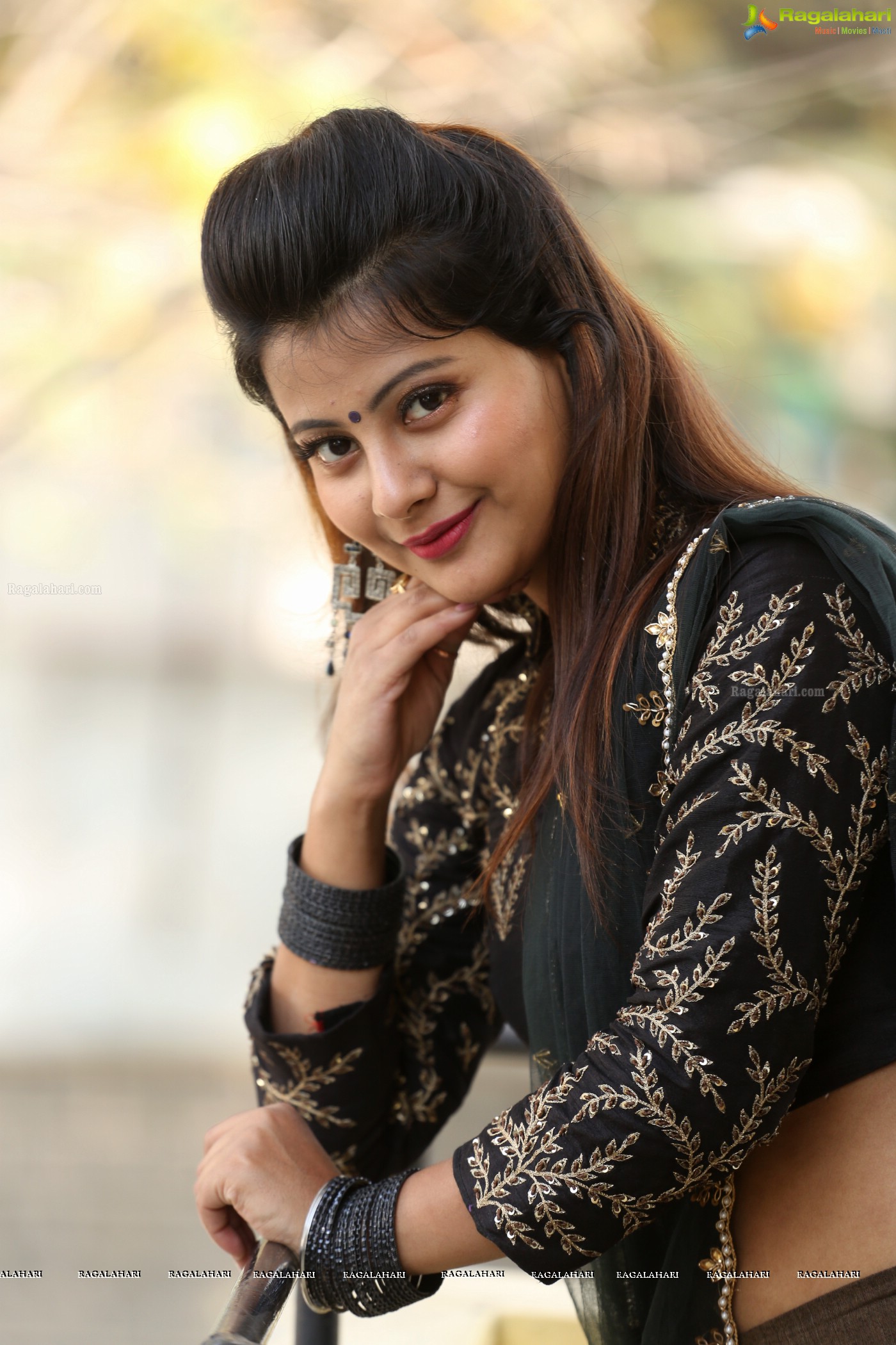 Shubhangi Pant (Posters) @ Rave Naa Cheliya First Look Launch