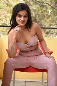 Aakarshika Goyal at Naa Peru Raja Teaser Launch