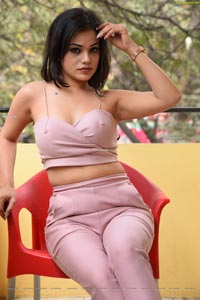 Aakarshika Goyal at Naa Peru Raja Teaser Launch