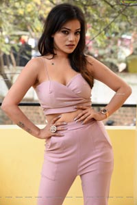 Aakarshika Goyal at Naa Peru Raja Teaser Launch