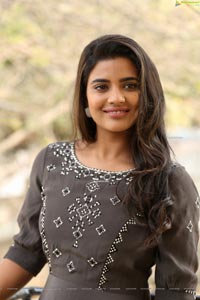 Aishwarya Rajesh at World Famous Lover Interview