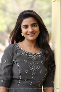 Aishwarya Rajesh at World Famous Lover Interview