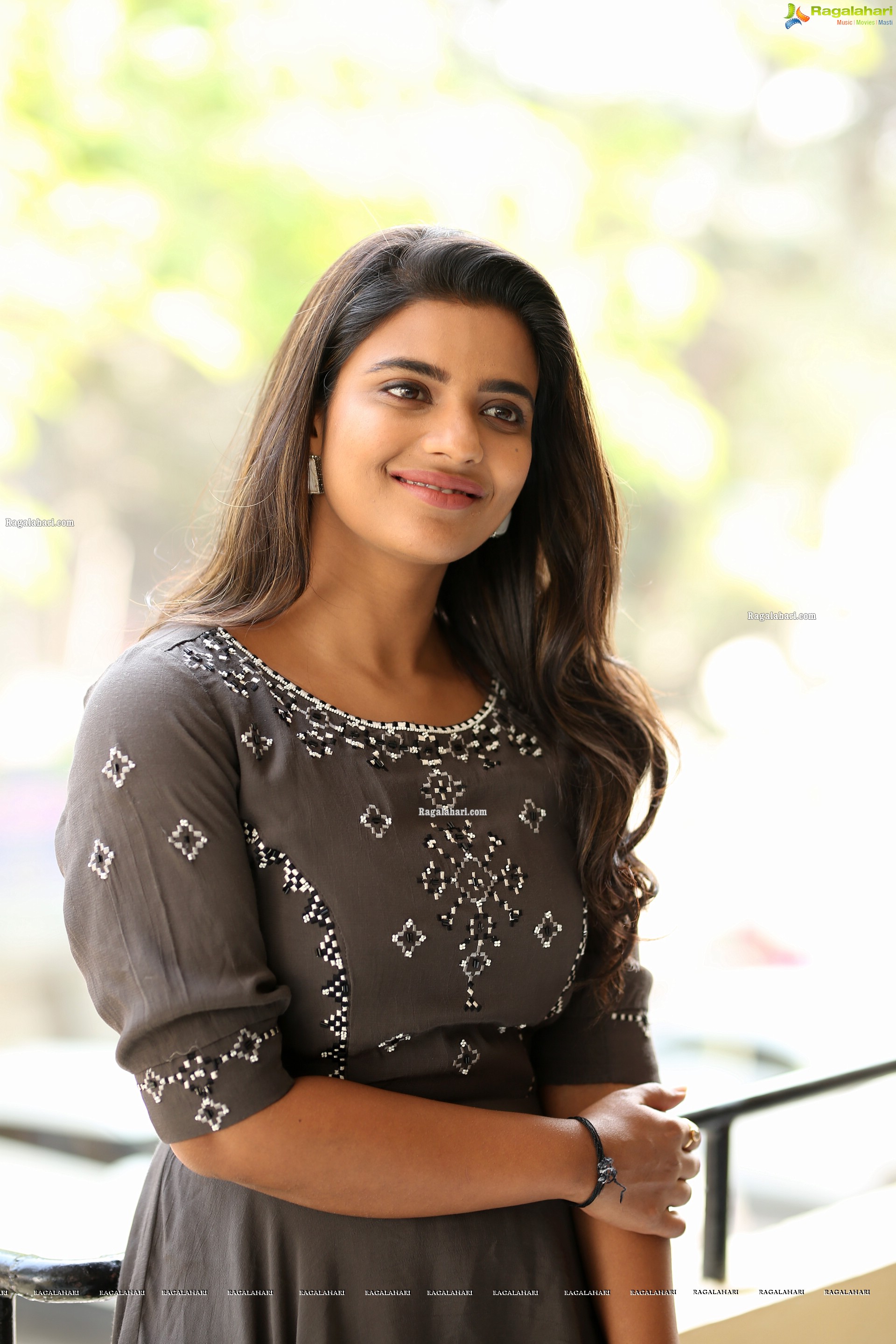 Aishwarya Rajesh at World Famous Lover Interview - HD Gallery