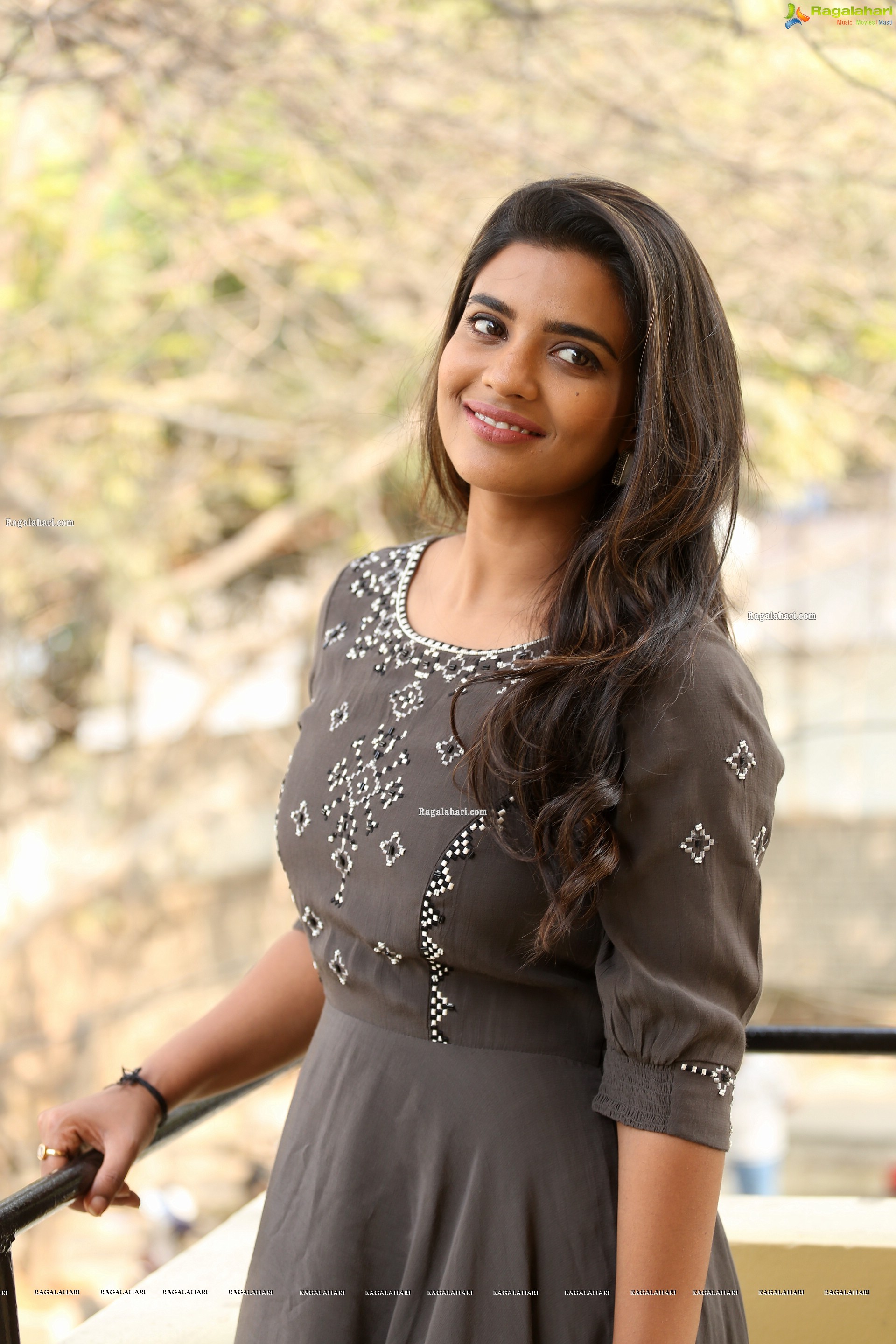 Aishwarya Rajesh at World Famous Lover Interview - HD Gallery