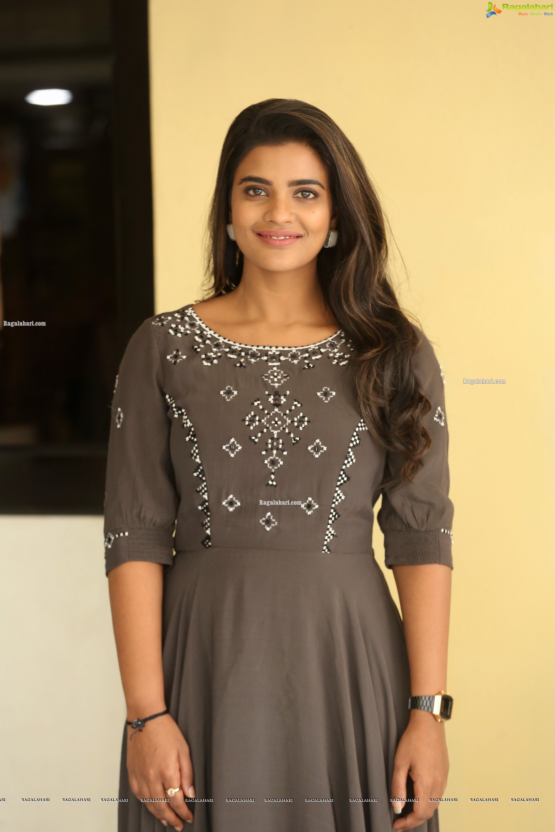 Aishwarya Rajesh at World Famous Lover Interview - HD Gallery