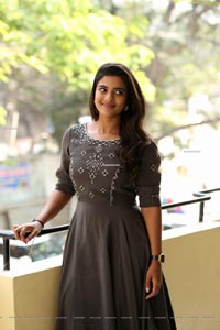 Aishwarya Rajesh at World Famous Lover Interview