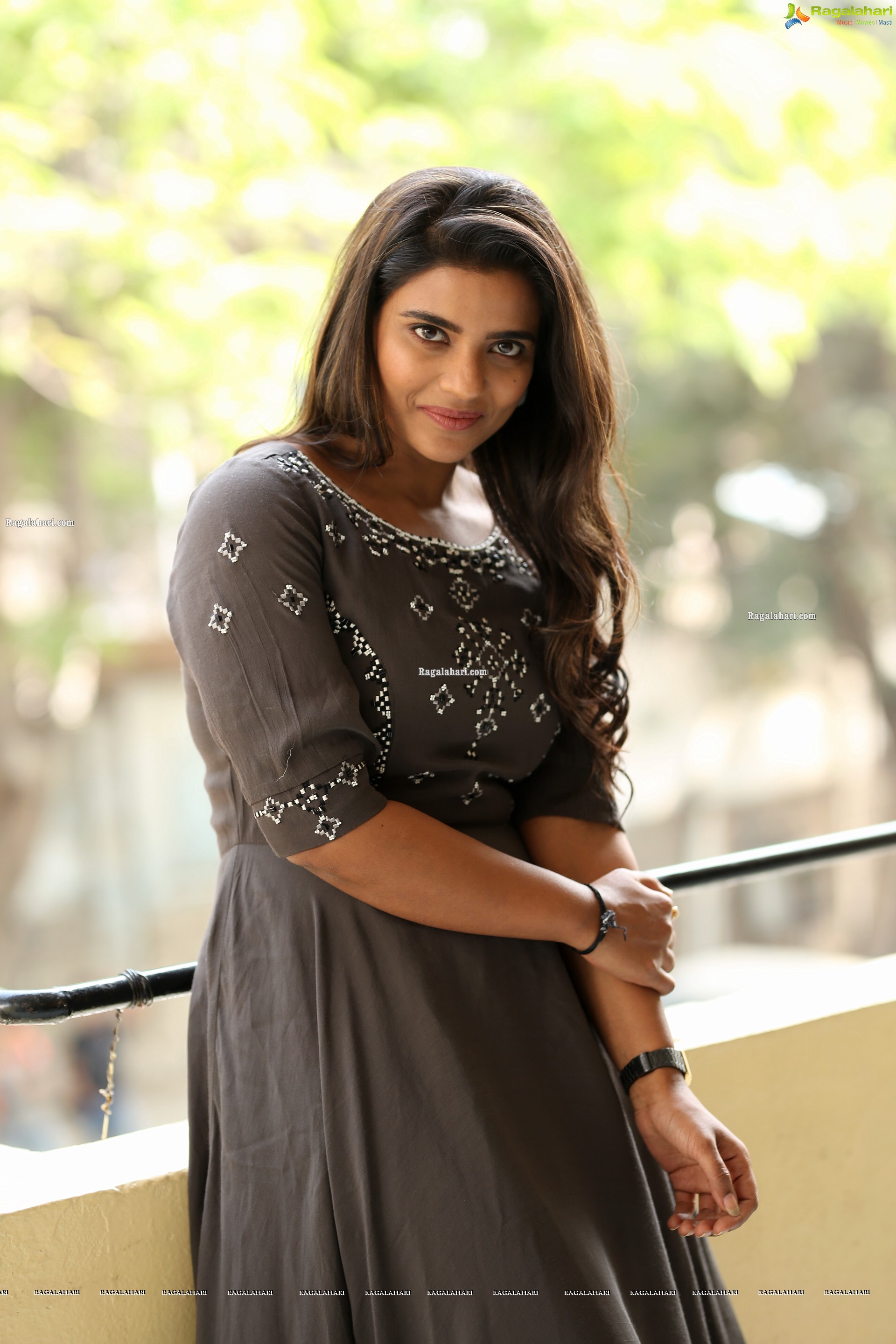 Aishwarya Rajesh at World Famous Lover Interview - HD Gallery