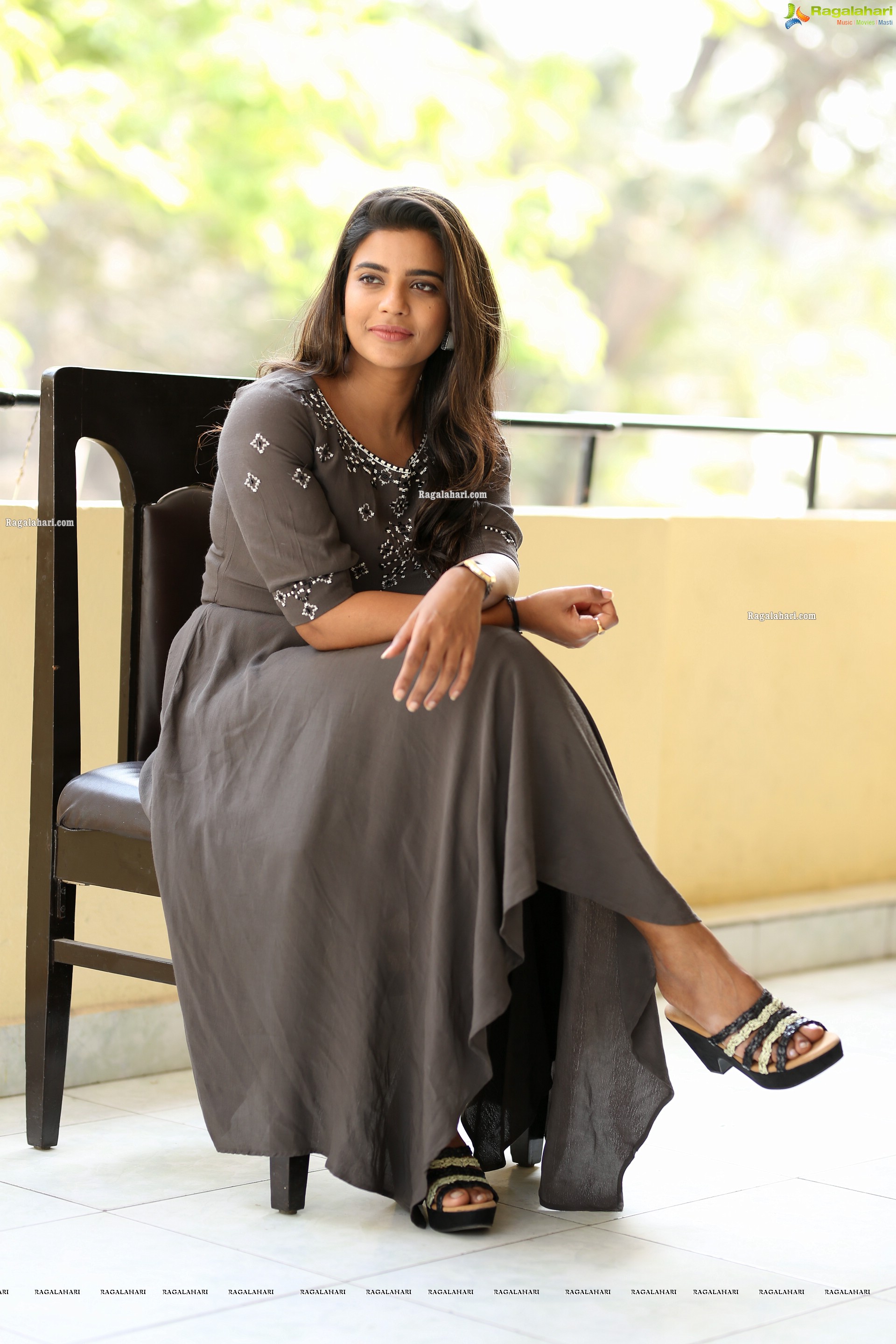 Aishwarya Rajesh at World Famous Lover Interview - HD Gallery