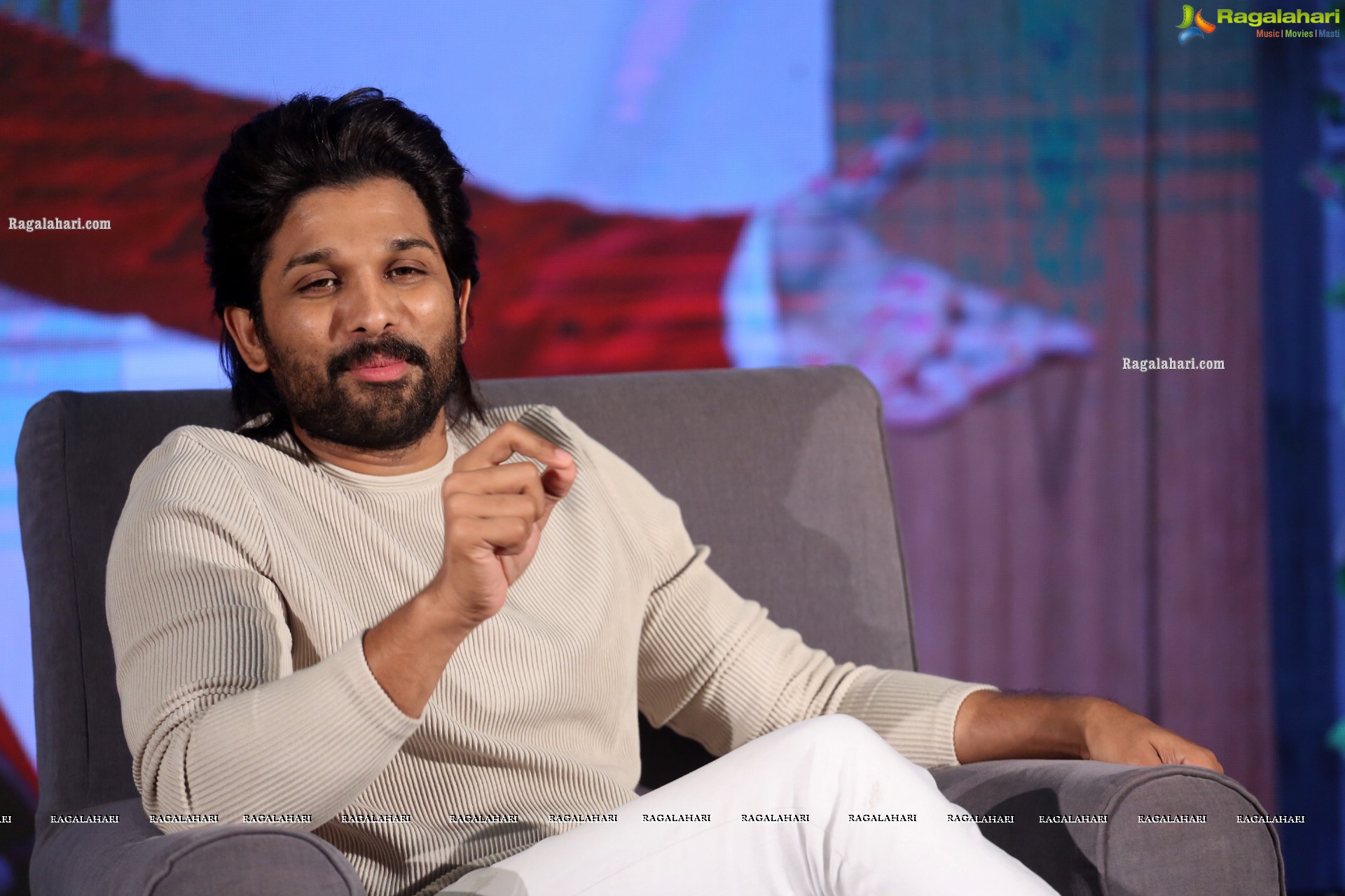 Allu Arjun at Alavaikuntapuramlo Movie Interview - HD Gallery