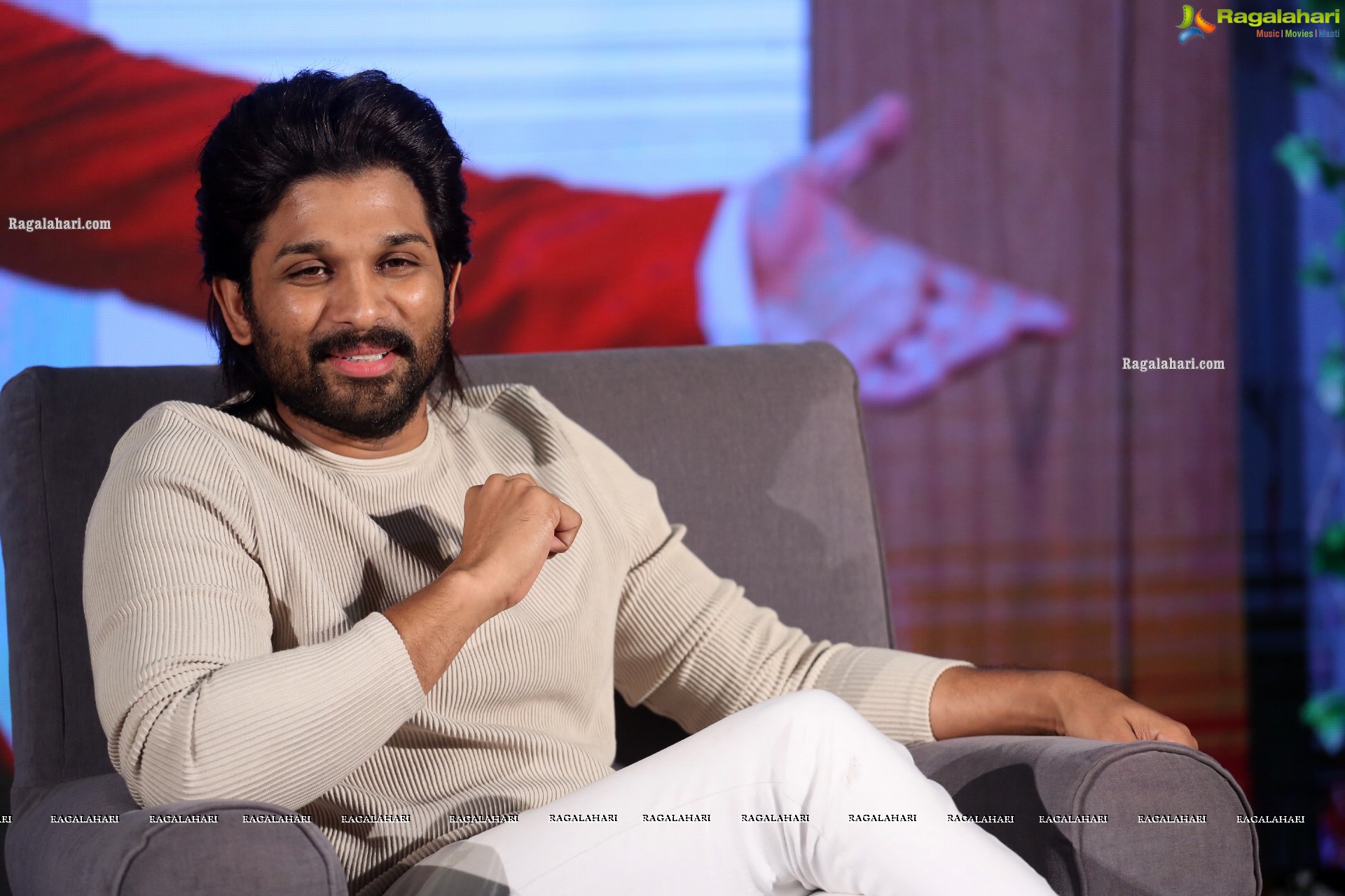 Allu Arjun at Alavaikuntapuramlo Movie Interview - HD Gallery