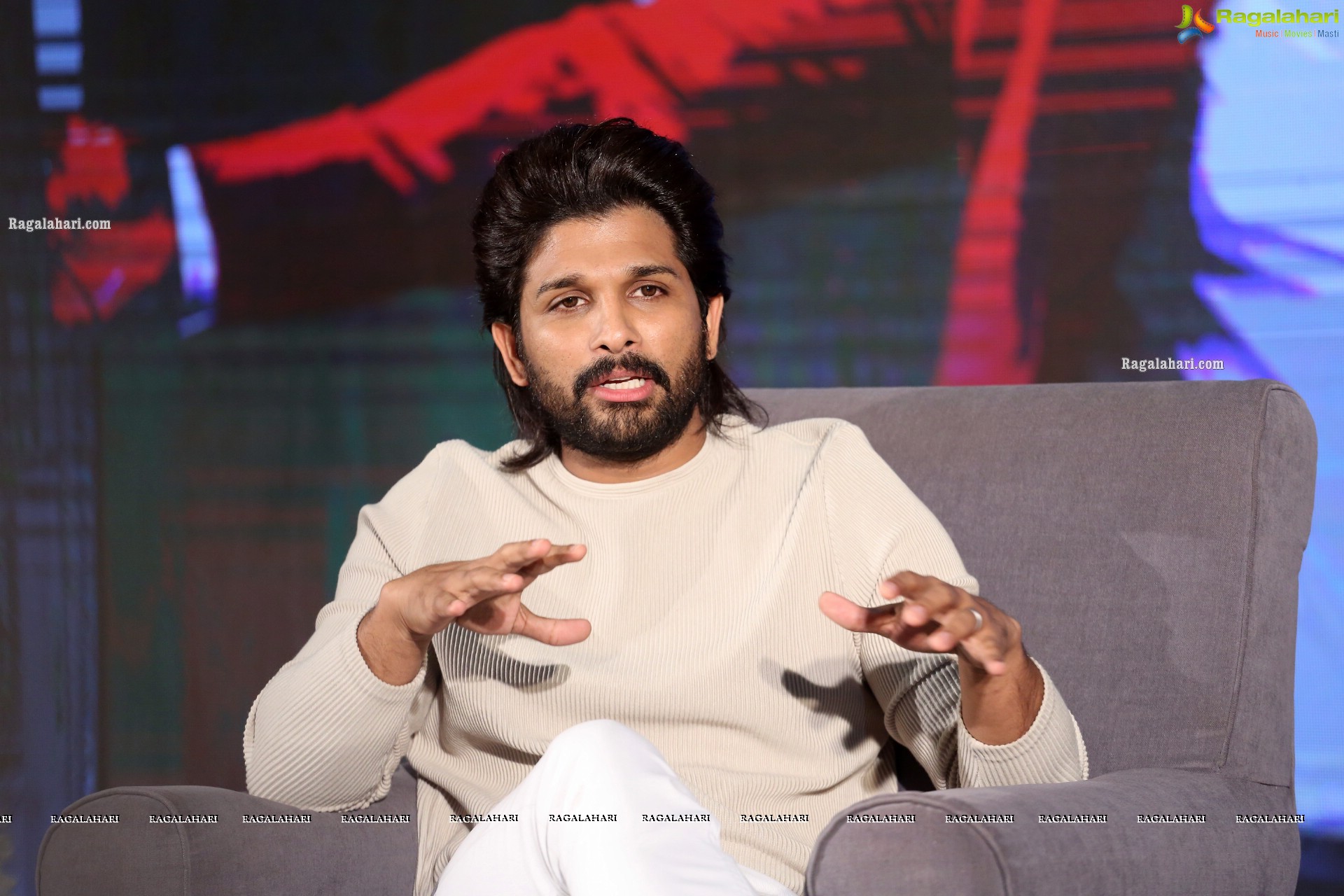 Allu Arjun at Alavaikuntapuramlo Movie Interview - HD Gallery