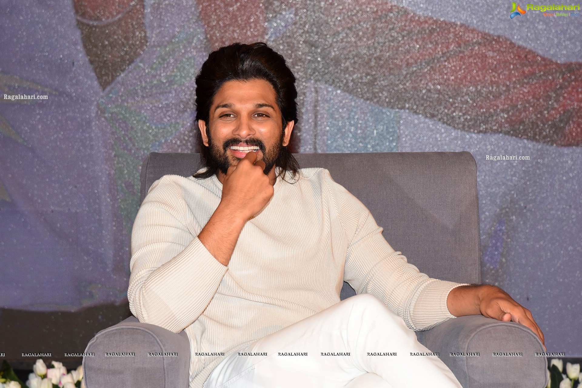 Allu Arjun at Alavaikuntapuramlo Movie Interview - HD Gallery