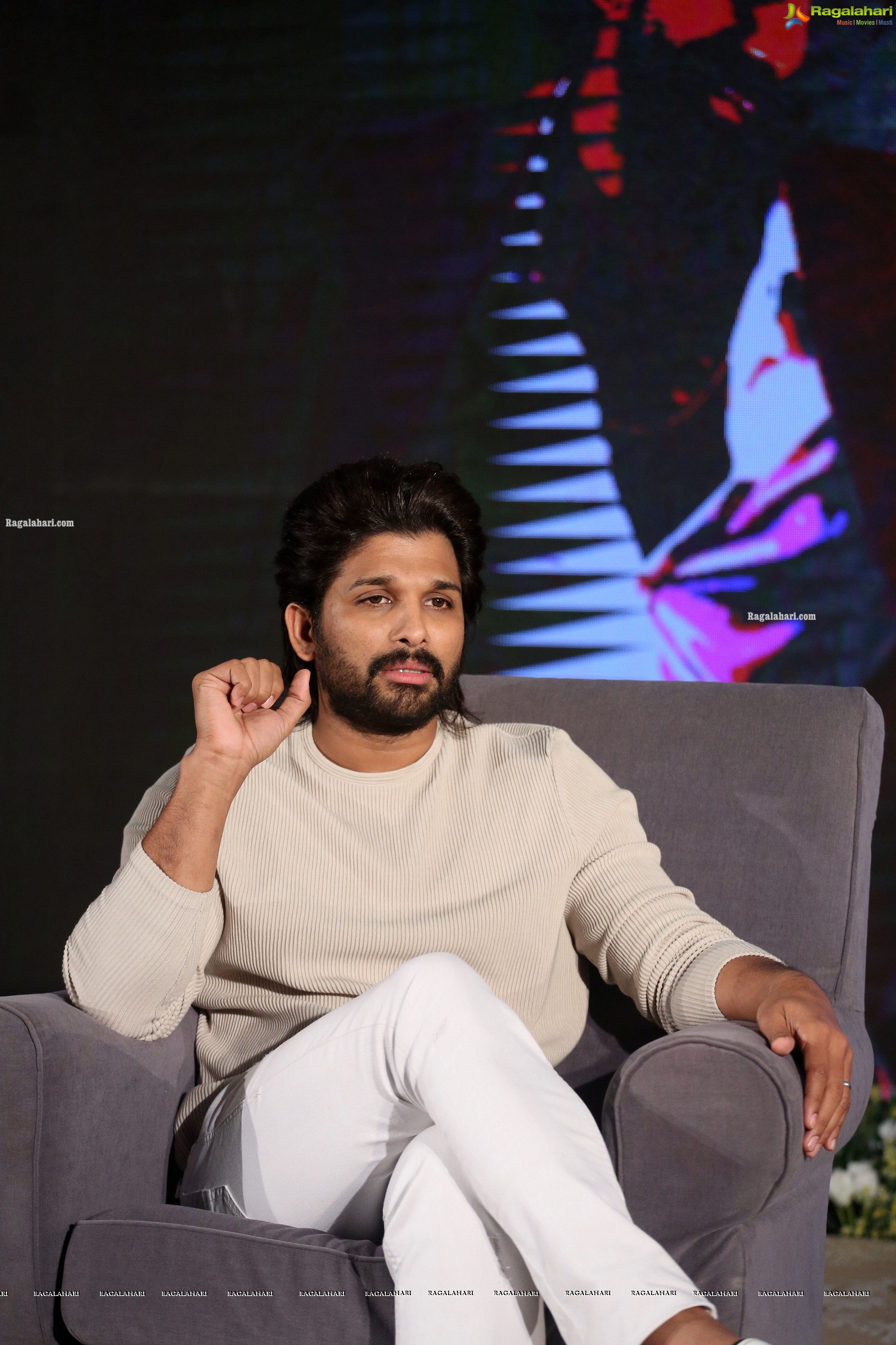 Allu Arjun at Alavaikuntapuramlo Movie Interview - HD Gallery