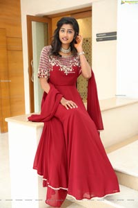 Avanthika Reddy at Sutraa Fashion Showcase