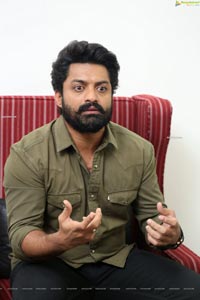 Kalyan Ram at Entha Manchi Vaadavu Raa Interview