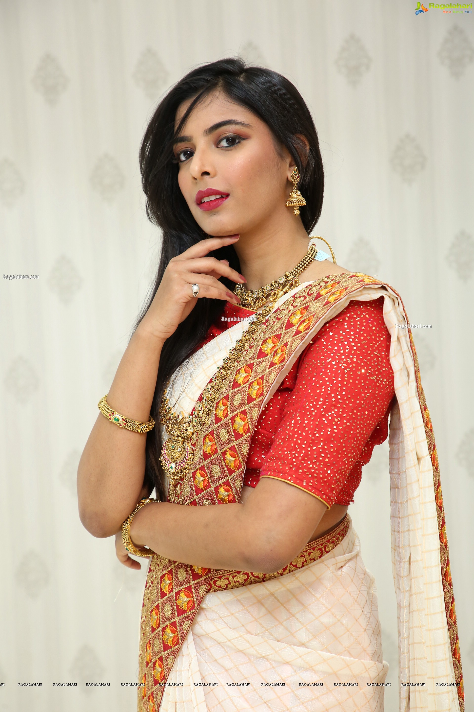 Khushboo Maheswari at Manepally Jewellers Dilsukhnagar Showroom Curtain Raiser & Jewellery Fashion Show