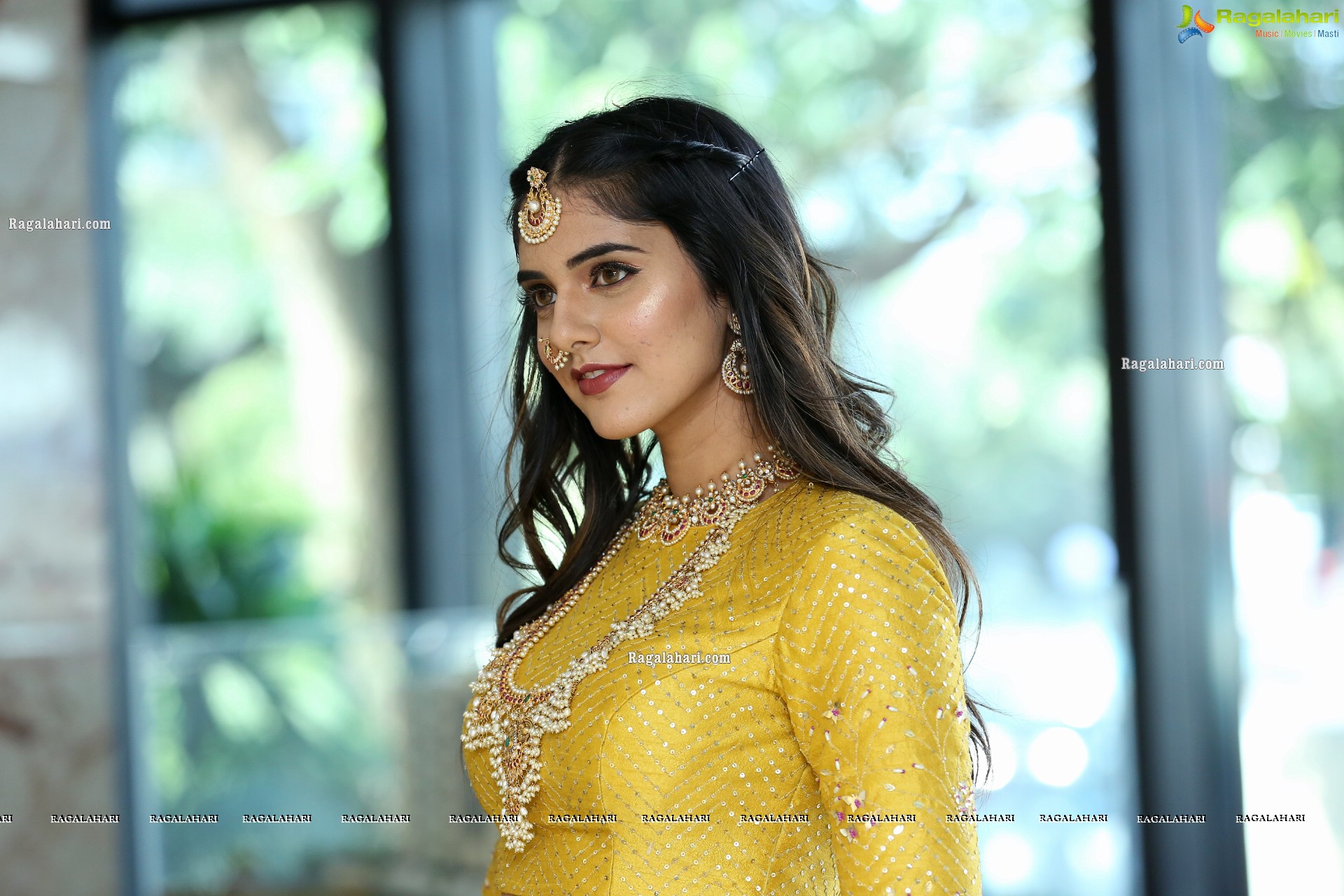 Kritya Sudha Karda at Sri Krishna Jewellers Mandap Wedding Collection Showcase - HD Gallery