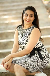 Manjusha at Choosi Choodangane Press Meet