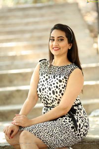 Manjusha at Choosi Choodangane Press Meet