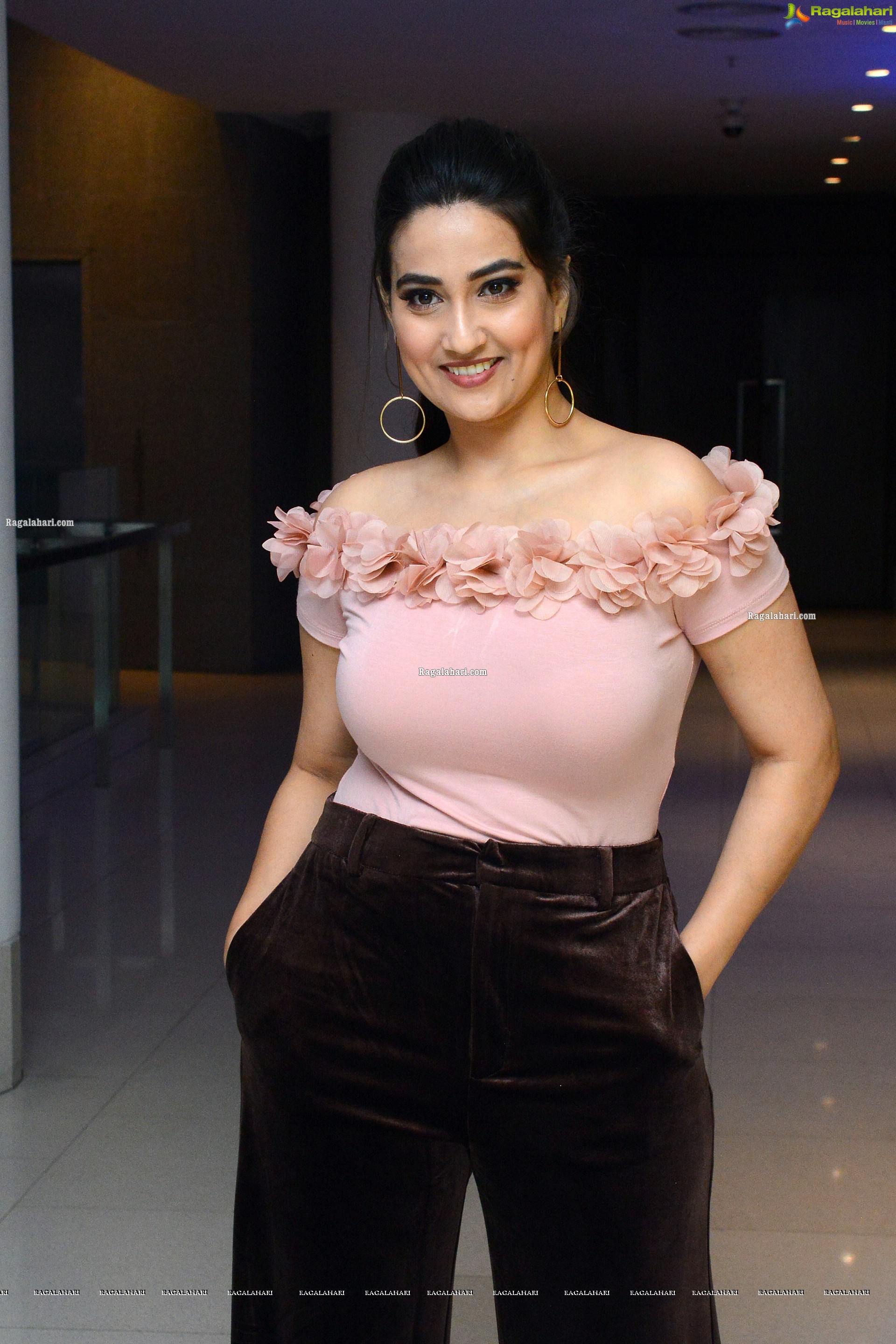 Manjusha at Disco Raja Movie Success Meet - HD Gallery